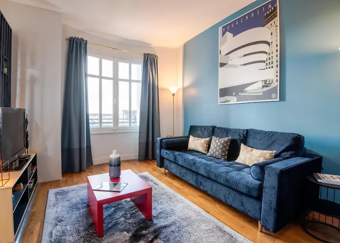 Appartement Design Place De La Liberte *